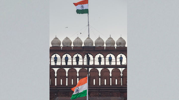 'তোমরা আমায় রক্ত দাও'