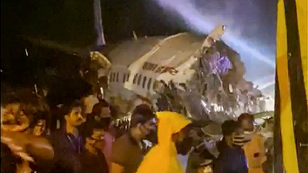 পাইলটদের উপযুক্ত প্রশিক্ষণের অভাবে দুর্ঘটনা?