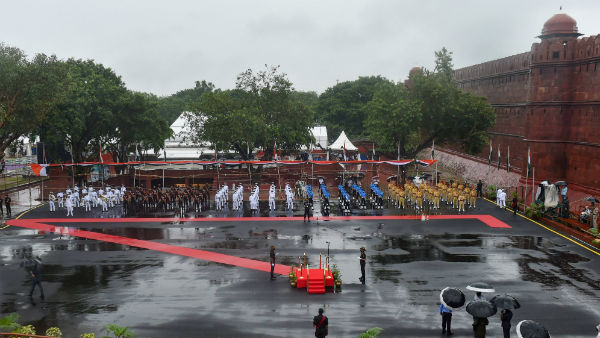 করোনা আবহে বেরঙীন উদযাপন
