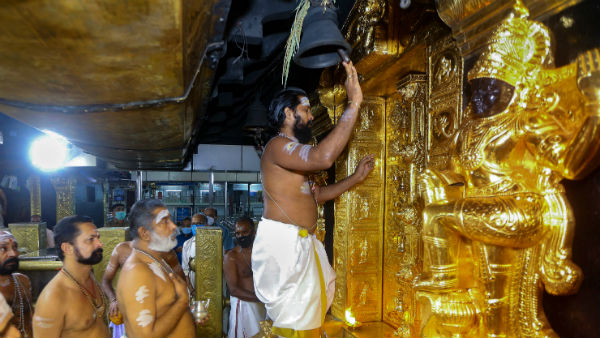করোনায় আর্থিক সঙ্কট! বিপুল সোনা বন্ধক রাখার সিদ্ধান্ত সরবিমালা মন্দিরের করোনায় আর্থিক সঙ্কট! বিপুল সোনা বন্ধক রাখার সিদ্ধান্ত সরবিমালা মন্দিরের
