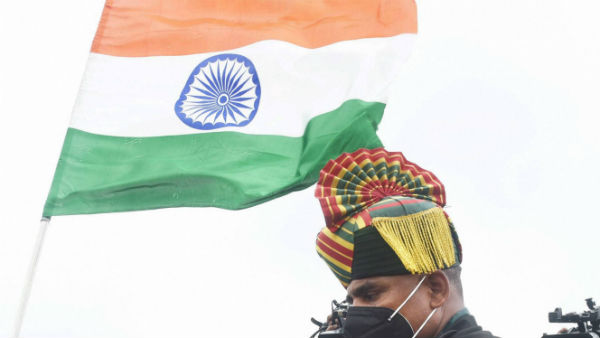 খাদির তৈরি পতাকা