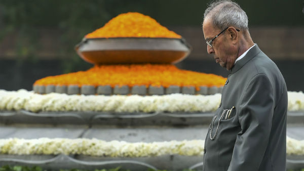 কংগ্রেস যোগ দিয়ে ক্রাইসিস ম্যানেজার প্রণব