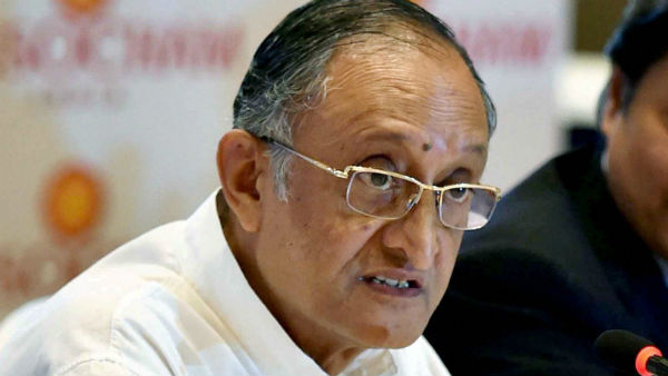 কেন্দ্রীয়করণের পথে কেন্দ্র