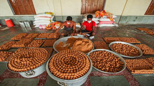 কলকাতার বিভিন্ন জায়গায় রামের বন্দনা