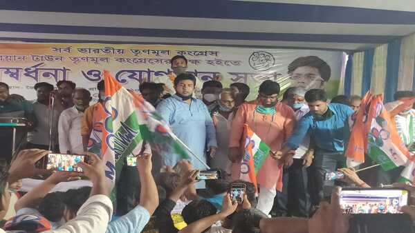 গোষ্ঠীদ্বন্দ্ব মিডিয়ার বানানো