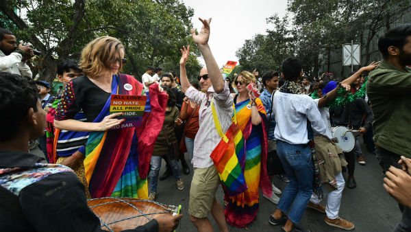 হাজারো পরিবর্তনের পরেও দুর্দশা কাটাছে না রূপান্তরকামী সম্প্রদায়ের