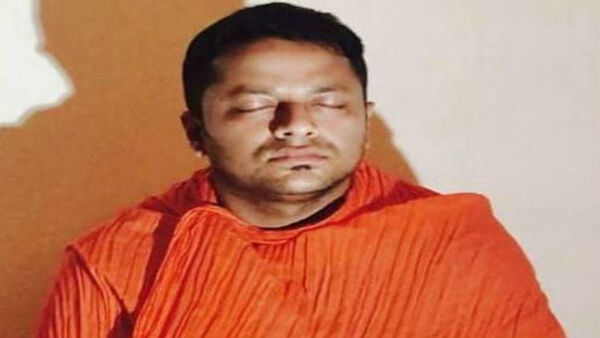 বিতর্কিত মন্তব্য অনুপম হাজরার