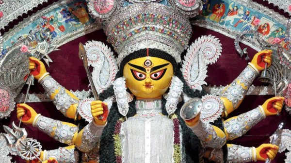 দুর্গাপুজো বাংলার অর্থনীতির জন্য এক আশীর্বাদ হয়ে এসেছে