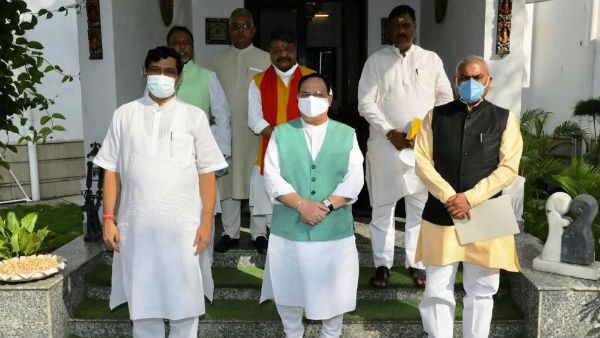 দলের কর্মীদের পাশে দাঁড়াতে নির্দেশ
