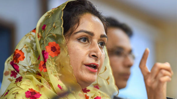 কেন্দ্রীয় মন্ত্রীর ইস্তফা