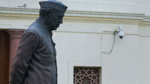 ৮০০ মাইল দীর্ঘ ম্যাকমোহন লাইনটি চিন-ভারত সীমান্ত