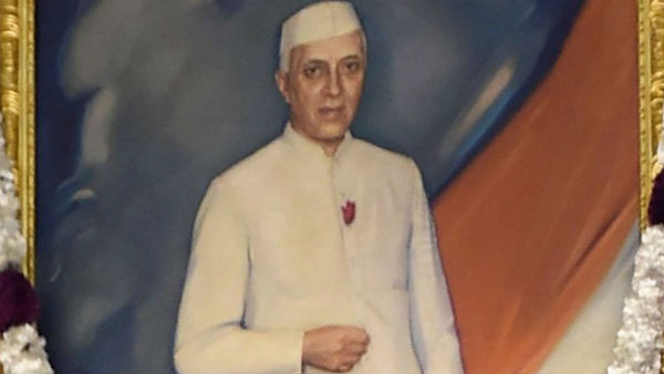 সিপিআইয়ের নেহেরুর পররাষ্ট্রনীতির প্রতি সমর্থন প্রসঙ্গে
