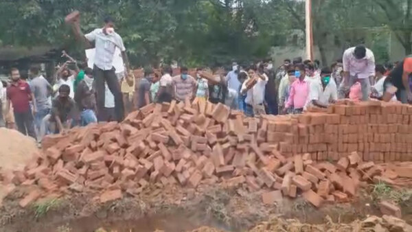 বোলপুরে আন্দোলনের ডাক