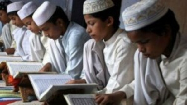 আরও অর্থ আরও মাদ্রাসা তৈরির পরিকল্পনা