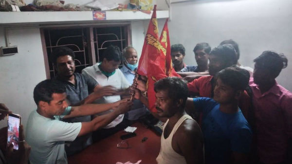 তৃণমূল ভেঙে ফরওয়ার্ড ব্লকে