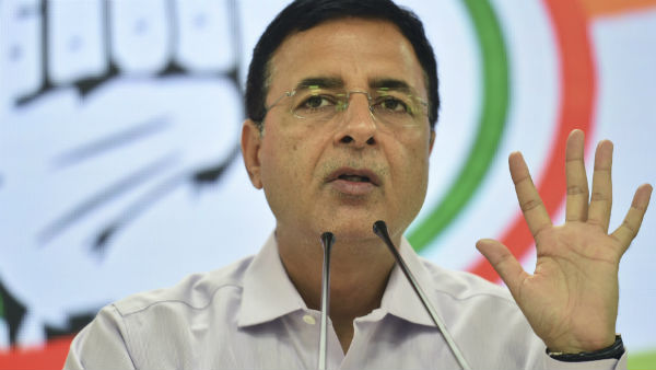 টুইটারে তীব্র আক্রমণে রণদীপ সিং সুরজেওয়ালা