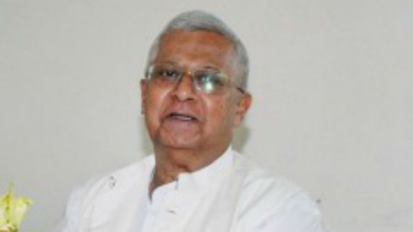তৃণমূল ও মমতা বন্দ্যোপাধ্যায়কে কটাক্ষ