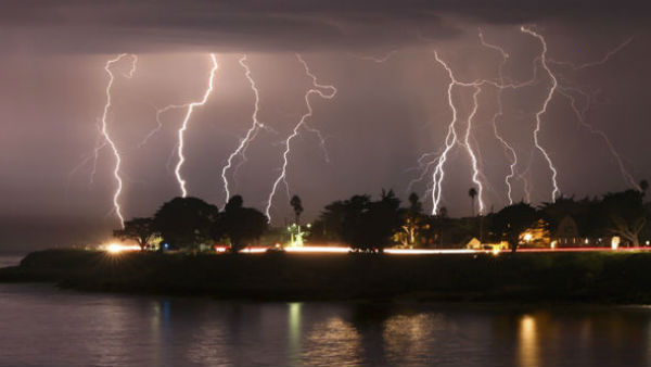 বৃষ্টির দাপট