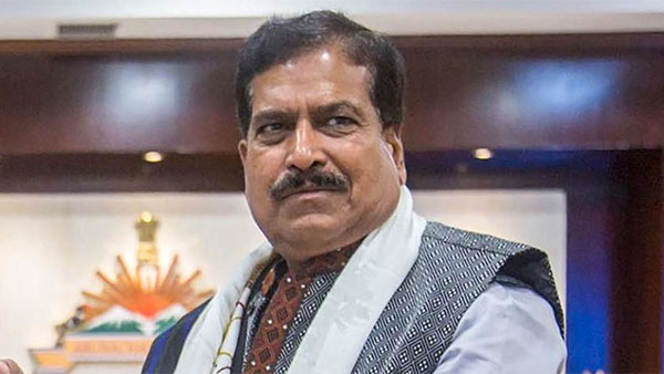 করোনায় আক্রান্ত কেন্দ্রীয় মন্ত্রী সুরেশ আঙ্গাড়ির জীবনাবসান করোনায় আক্রান্ত কেন্দ্রীয় মন্ত্রী সুরেশ আঙ্গাড়ির জীবনাবসান