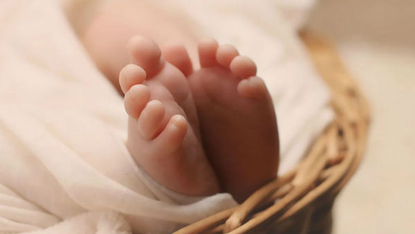 সহযাত্রীর তৎপরতায় বাঁচল প্রাণ