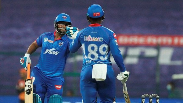 এবার তৃতীয় চোট দিল্লি শিবিরে
