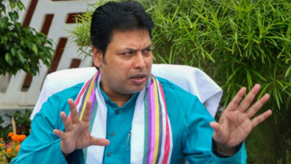 তবে কেন মুখ্যমন্ত্রী পদ ছাড়লেন?