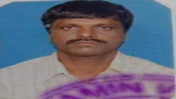 ১৩ অক্টোবর পতাকা খোলা নিয়ে হামলা