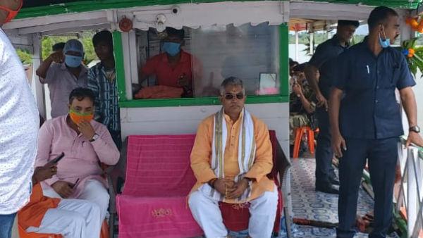 পাথরপ্রতিমার জি প্লটে দিলীপ ঘোষ