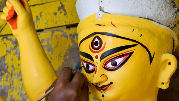 করোনা আবহে পুজোয় ছাড়পত্র দেওয়া হয়েছে