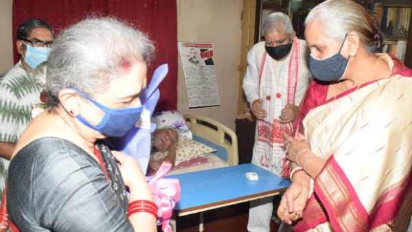 সোশ্যাল সাইটে দ্রুত আরোগ্য কামনা