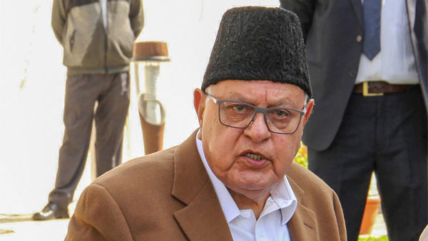 নরেন্দ্র মোদীকে কটাক্ষ করেন আবদুল্লা