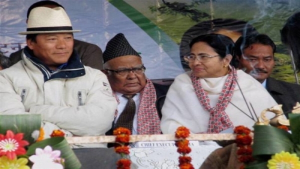 মমতা বন্দ্যোপাধ্যায়ের প্রশংসা, মোদী-শাহের সমালোচনা