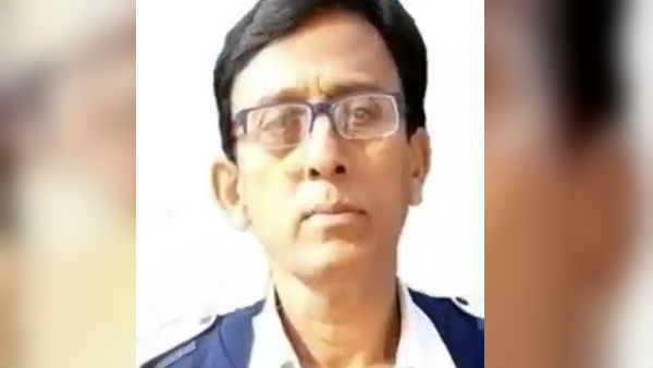 মারণ করোনা প্রাণ কাড়ল কলকাতা পুলিশের আরও এক কোভিড যোদ্ধার, পুজোর মাঝেই মৃত্যু এসআই-র মারণ করোনা প্রাণ কাড়ল কলকাতা পুলিশের আরও এক কোভিড যোদ্ধার, পুজোর মাঝেই মৃত্যু এসআই-র
