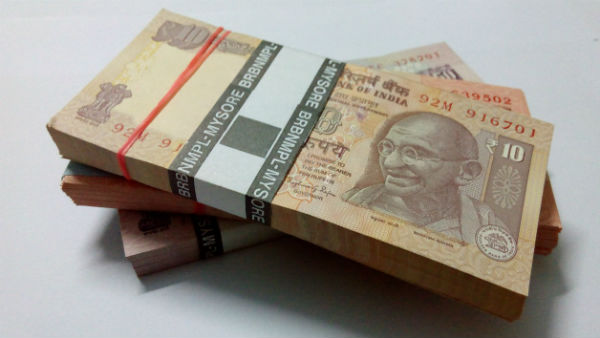 কেন ভারতমুখী হচ্ছে বিনিয়োগকারীরা ?