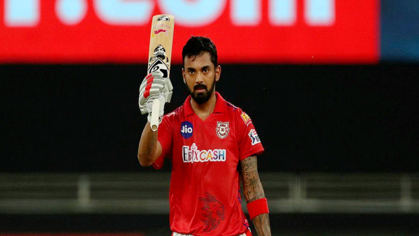 ৯ ছক্কা দূরে বড় নজির