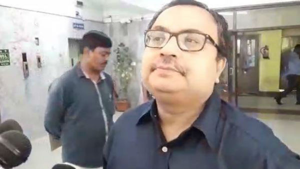 মুকুল রায়ের সঙ্গে মুখোমুখি জেরা চেয়ে চিঠি কুণালের
