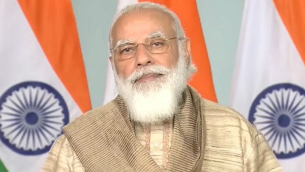 পুজো উদ্বোধনে মোদী