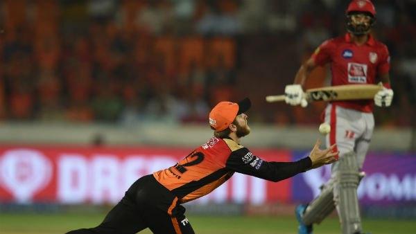 দুবাইতে টসে জিতে কী সিদ্ধান্ত নেওয়া উচিত