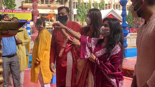 সুরুচিতে নুসরত-সৃিজত
