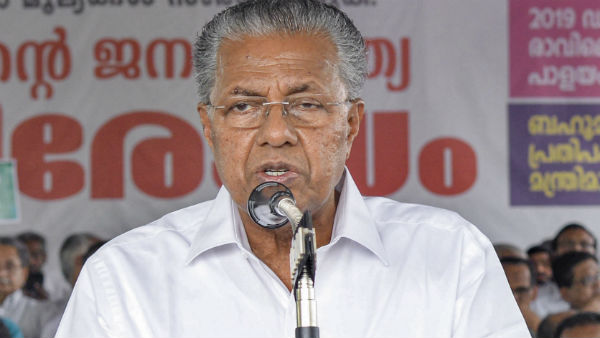 অস্বস্তিতে পিনারাই বিজয়ন