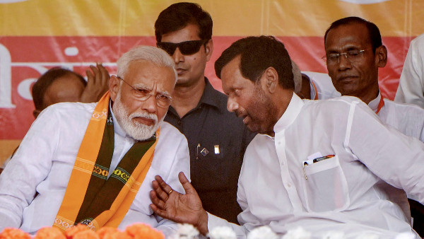 পাসোয়ানের মৃত্যুতে সহানুভূতির ঢেউ