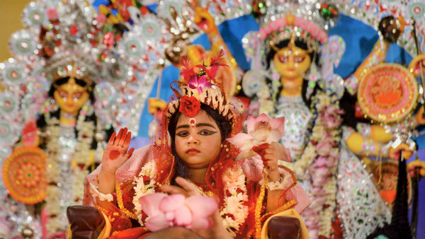 কুমারীকে কিভাবে পুজো করলে দেবতারা তুষ্ট হন?