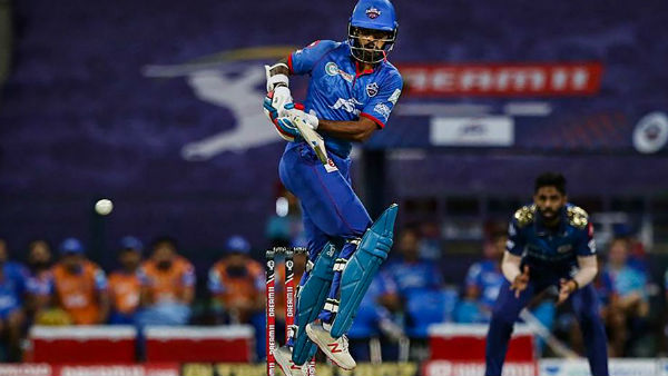 মুখোমুখি মুম্বই ও দিল্লি