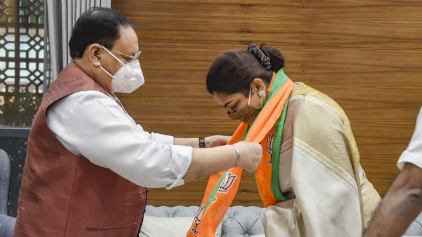 ক্ষোভ উগরে দিলেন খুশবু