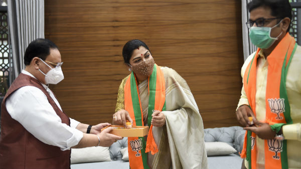 ফুৎকারে ওড়াল কংগ্রেস