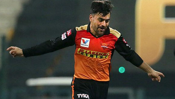 কেন রশিদের স্ত্রীর জায়গায় অনুষ্কাকে দেখাচ্ছে