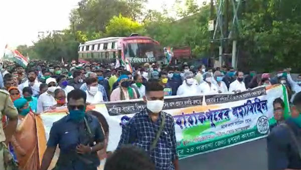 টিটাগড়ে শান্তি মিছিল তৃণমূলের