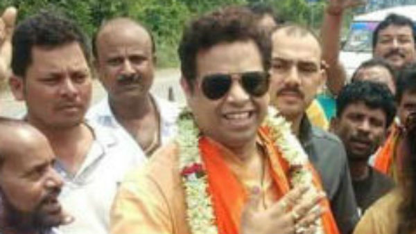 ভালবাসার মানুষের সঙ্গে অভিমান হয়েছিল, বার্তা সৌমিত্রর