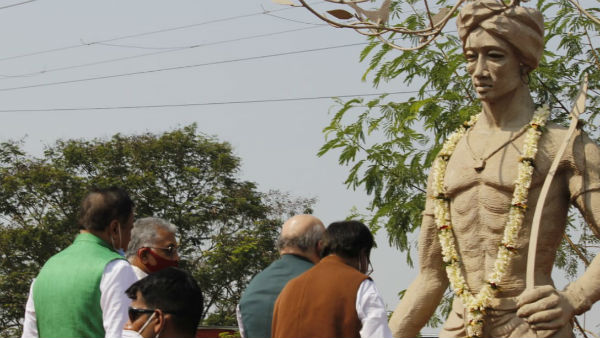 বাঁকুড়ায় মূর্তি বিতর্ক