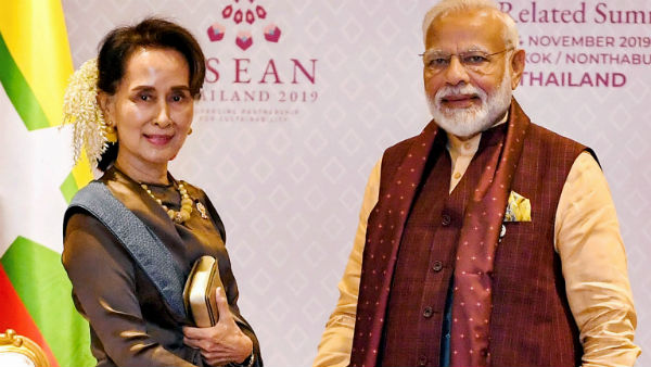 রোহিঙ্গা ইস্যুকে পিছনে ফেলে ফের মায়ানমারের মসনদে সুকি, টুইটে শুভেচ্ছা বার্তা মোদীর রোহিঙ্গা ইস্যুকে পিছনে ফেলে ফের মায়ানমারের মসনদে সুকি, টুইটে শুভেচ্ছা বার্তা মোদীর